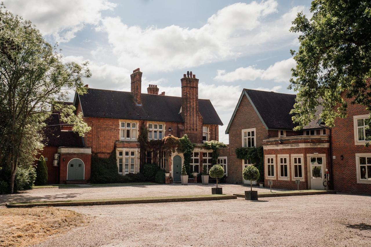 Pontlands Park Hotel Chelmsford Exterior photo