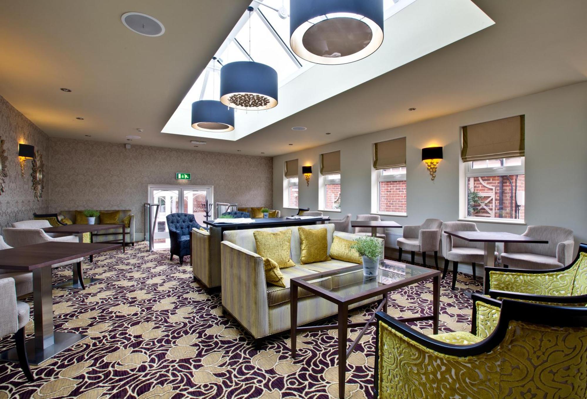 Pontlands Park Hotel Chelmsford Exterior photo